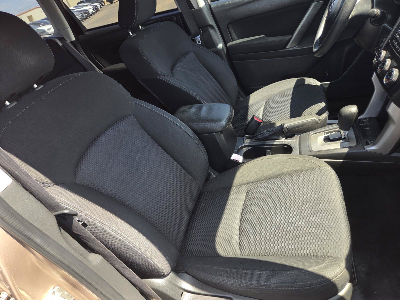Used 2014 Subaru Forester 2.5i Premium w/ All-Weather Package AWD/4WD image 10