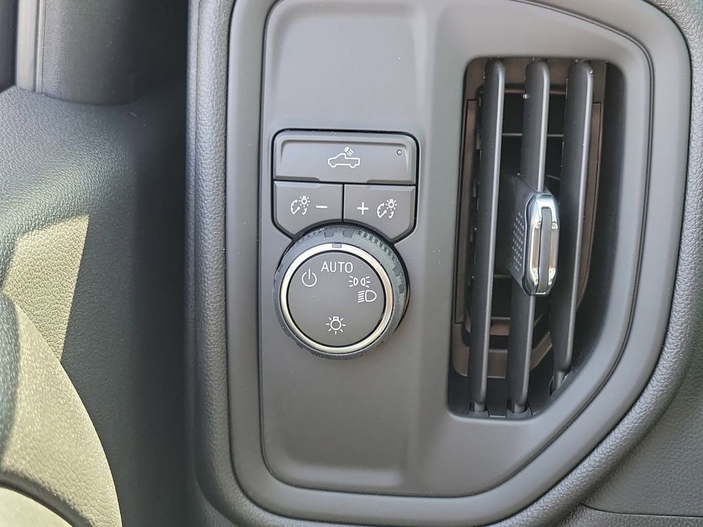 New 2026 Chevrolet Silverado 1500 Custom w/ Turbomax Blackout Package RWD image 13
