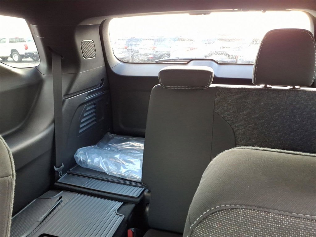 New 2026 Chevrolet Traverse LT w/ Enhanced Driving Package image 7