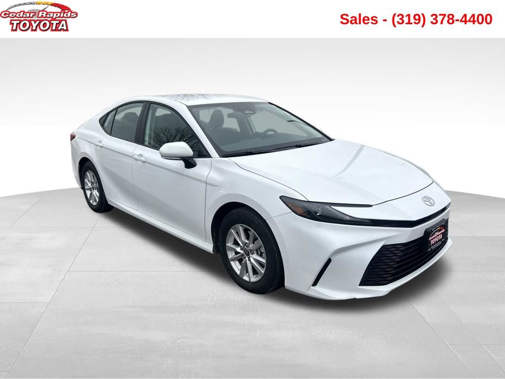 Used 2026 Toyota Camry LE image 8