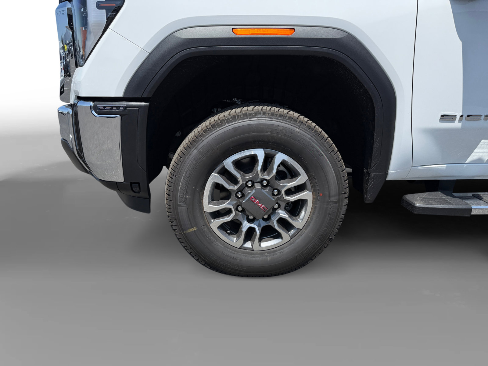 New 2025 GMC Sierra 2500 SLT w/ SLT Premium Package image 9