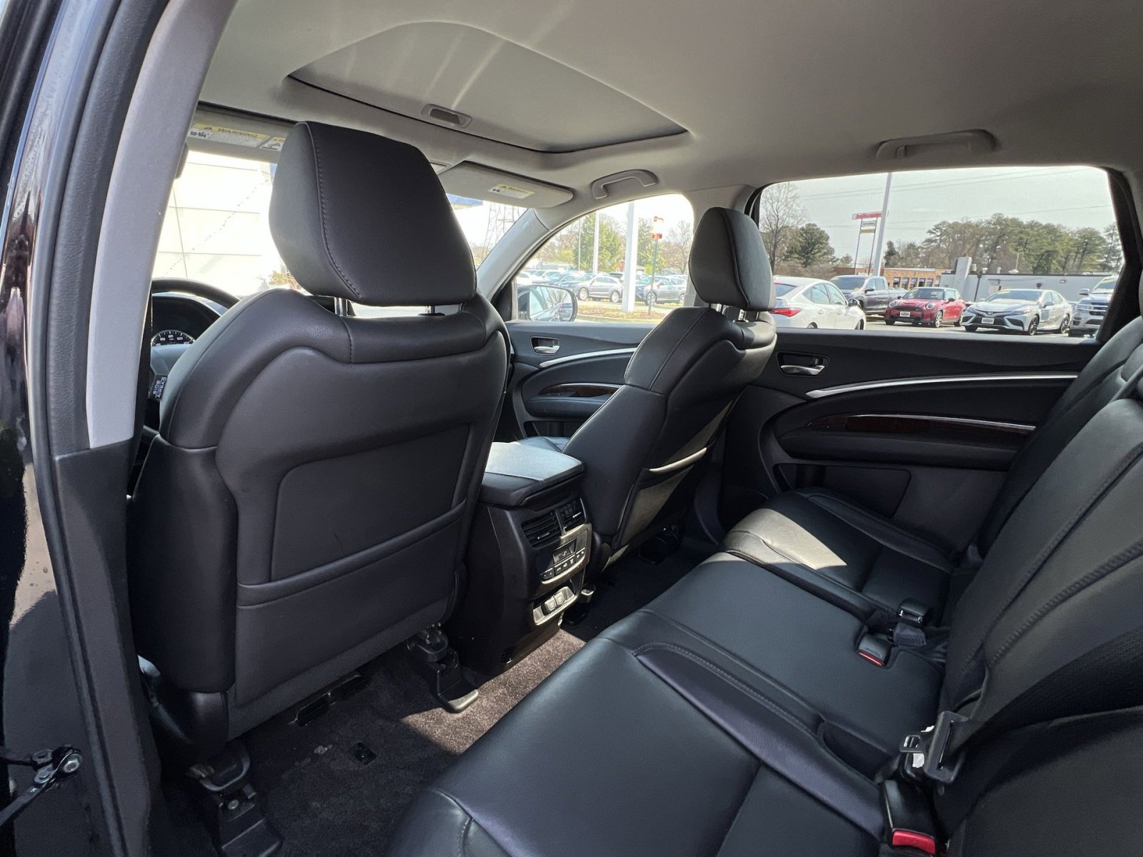 Used 2018 Acura MDX FWD w/ Technology Package image 23
