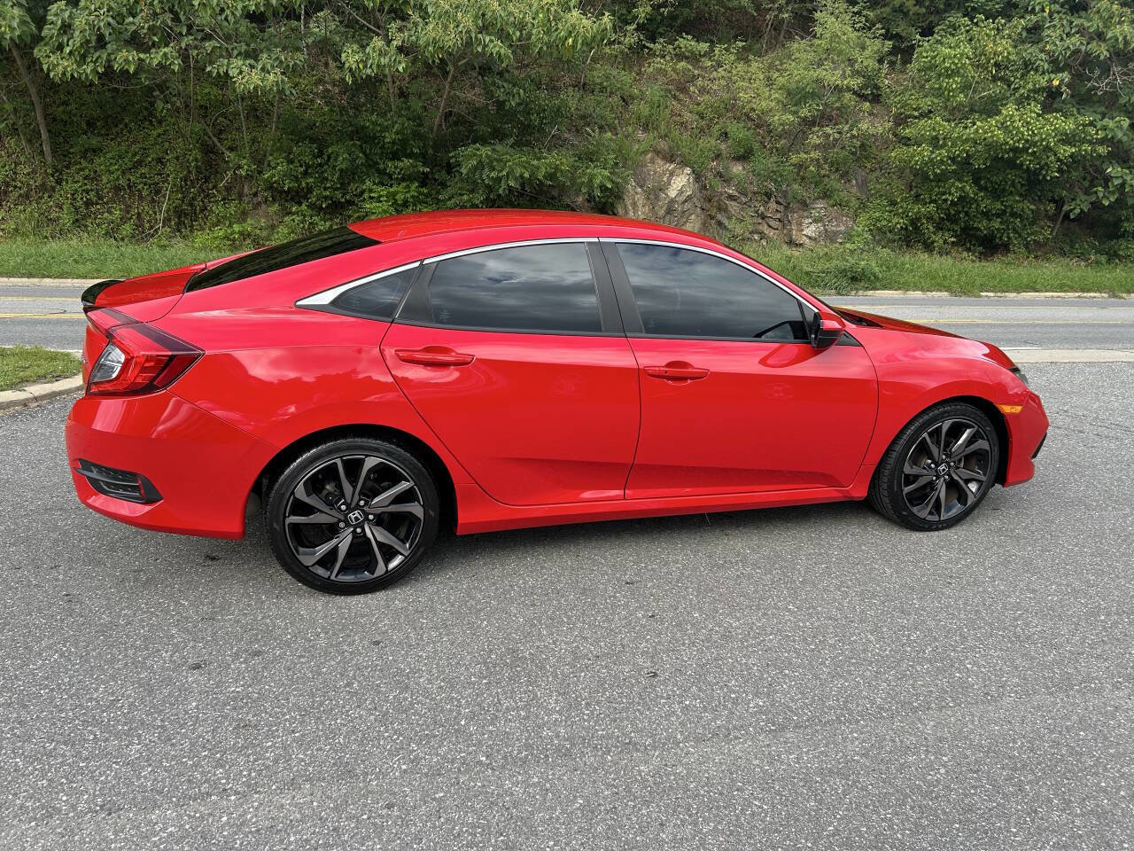Used 2020 Honda Civic Sport image 9