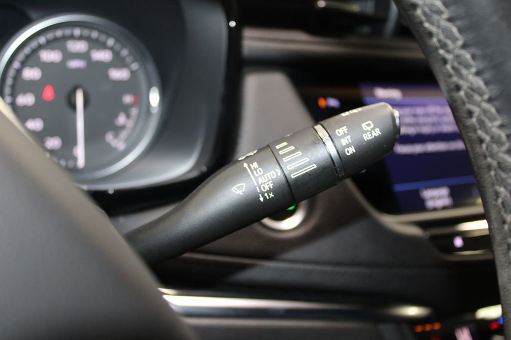 Used 2022 Cadillac XT5 Premium Luxury w/ Technology Package image 40