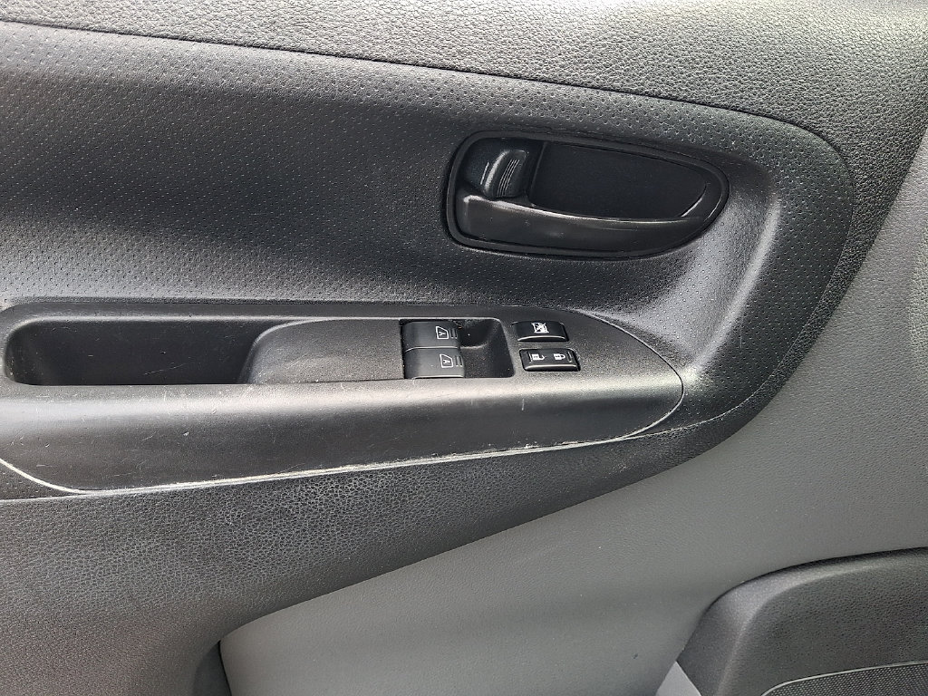 Used 2015 Nissan NV200 SV w/ Technology Package FWD image 11