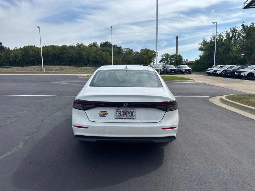 Used 2023 Honda Accord LX image 5