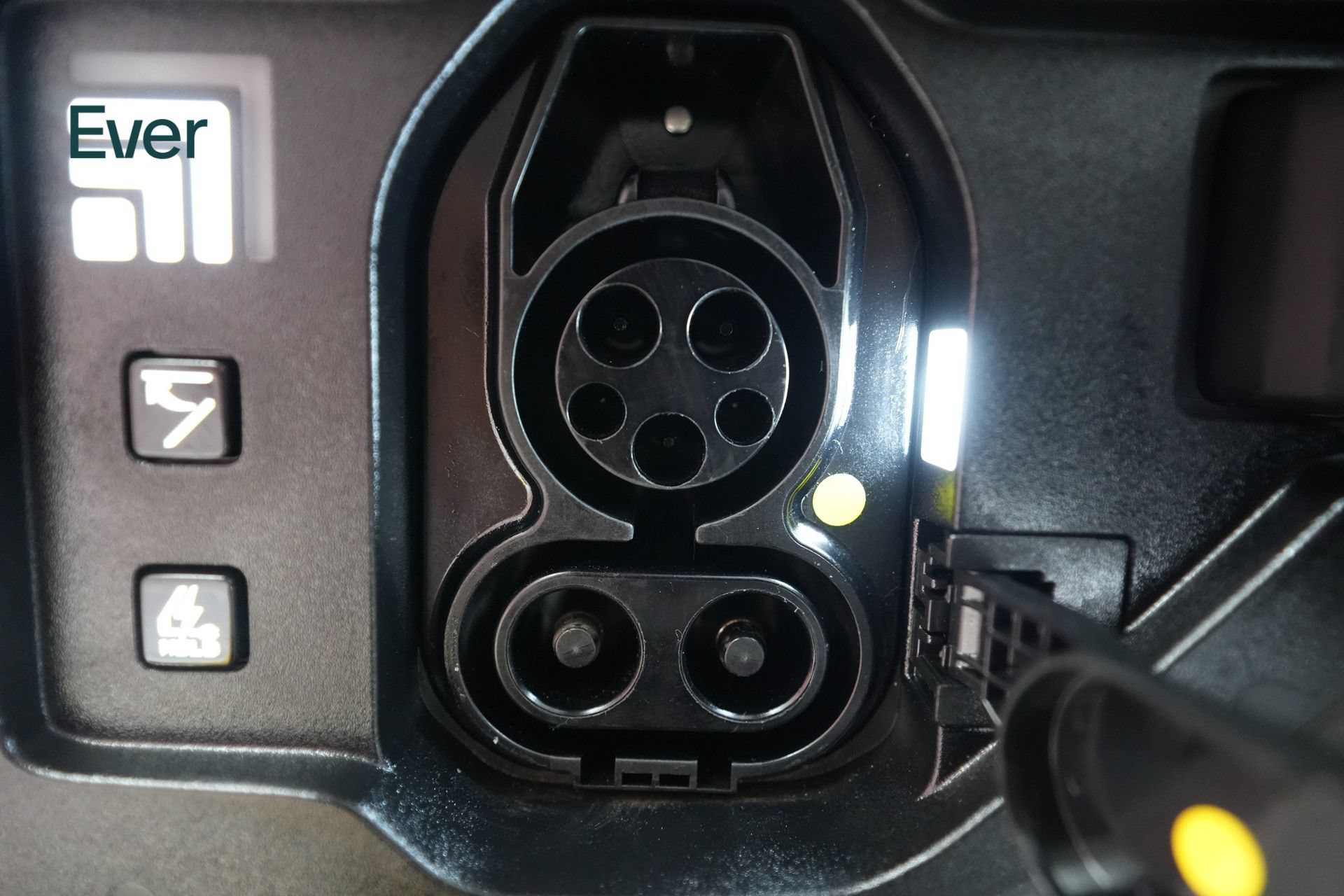 Used 2024 Kia EV9 Light Long Range RWD image 10