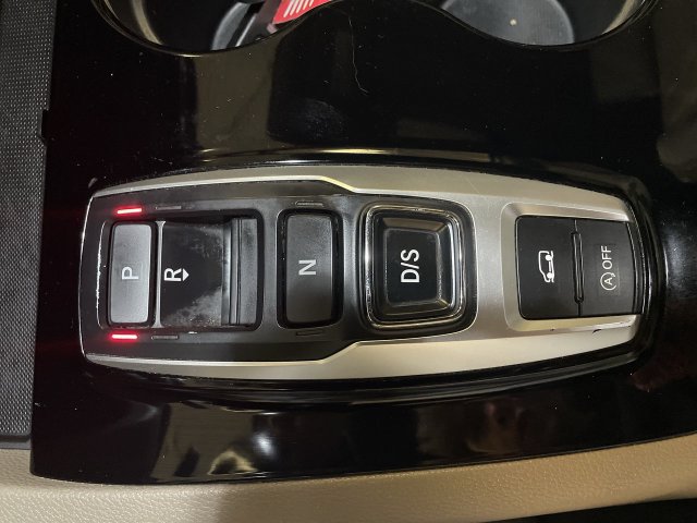 Certified 2020 Honda Pilot Touring image 20