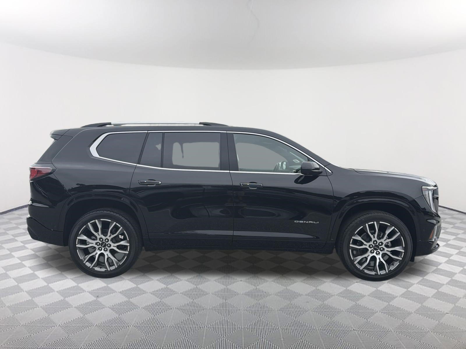 New 2027 GMC Acadia Denali Ultimate w/ LPO, Floor Liner Package FWD image 5