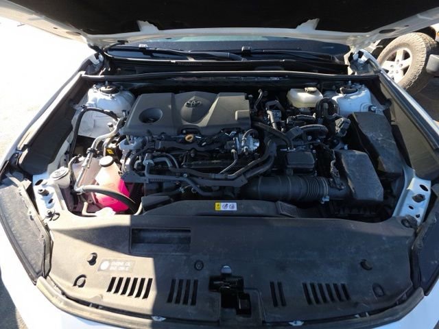 Used 2025 Toyota Camry SE FWD image 18