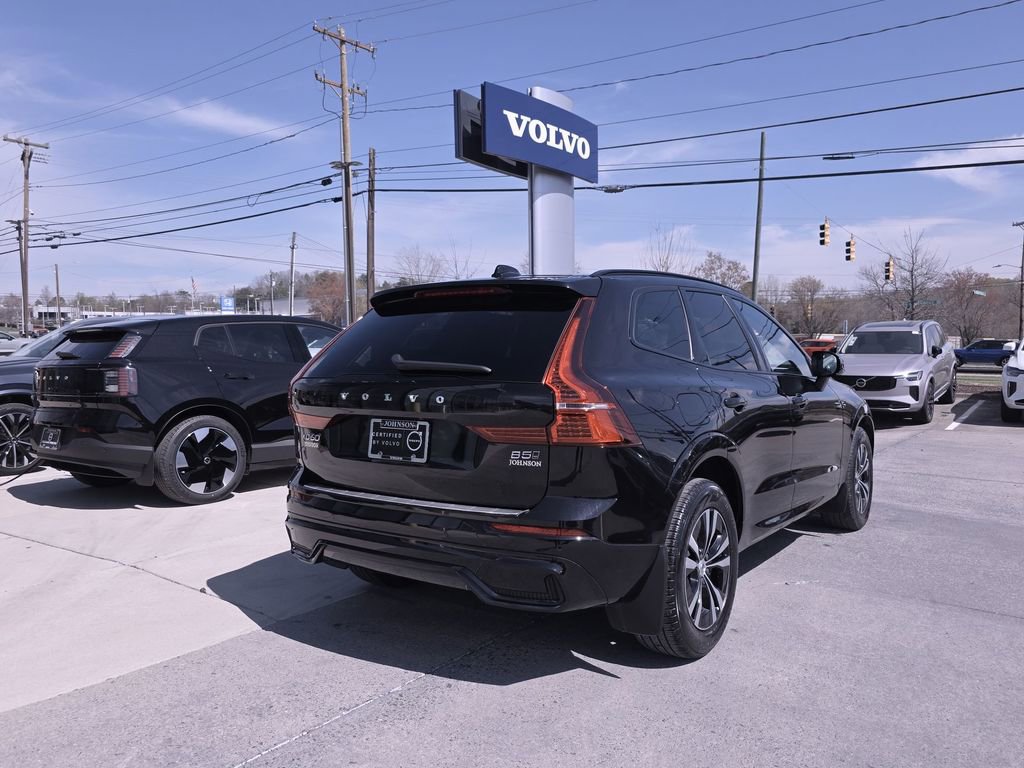 Used 2024 Volvo XC60 B5 Core w/ Protection Package Premier image 7