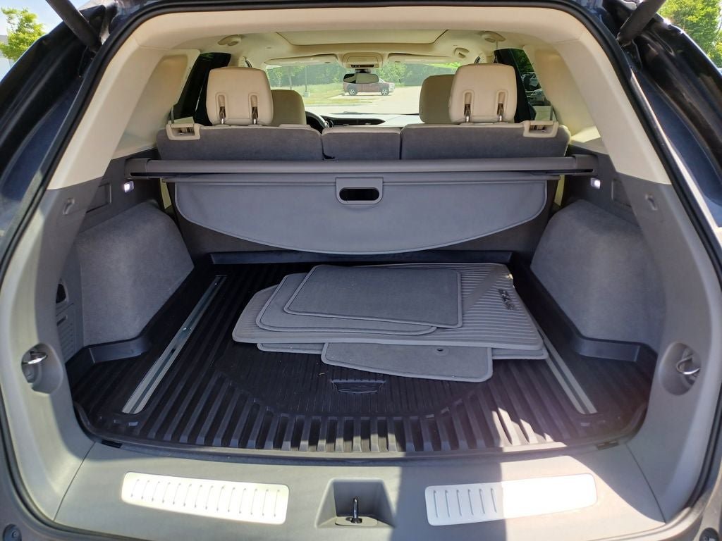 Used 2018 Cadillac XT5 Luxury w/ Driver Awareness Package FWD image 32