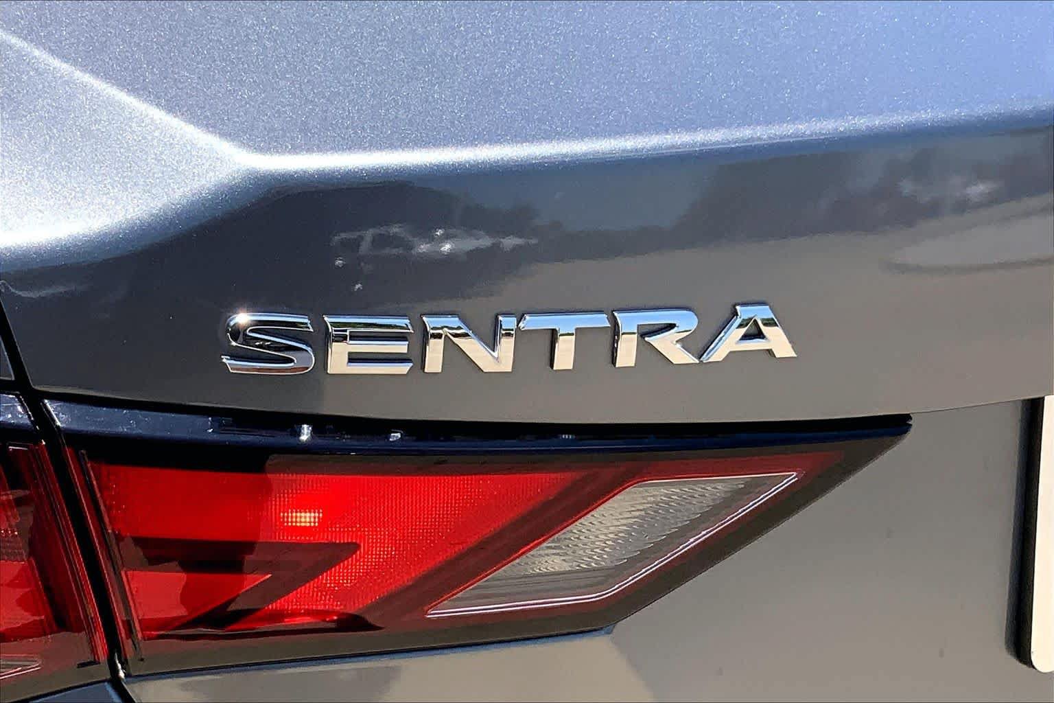 Used 2020 Nissan Sentra SV FWD image 31