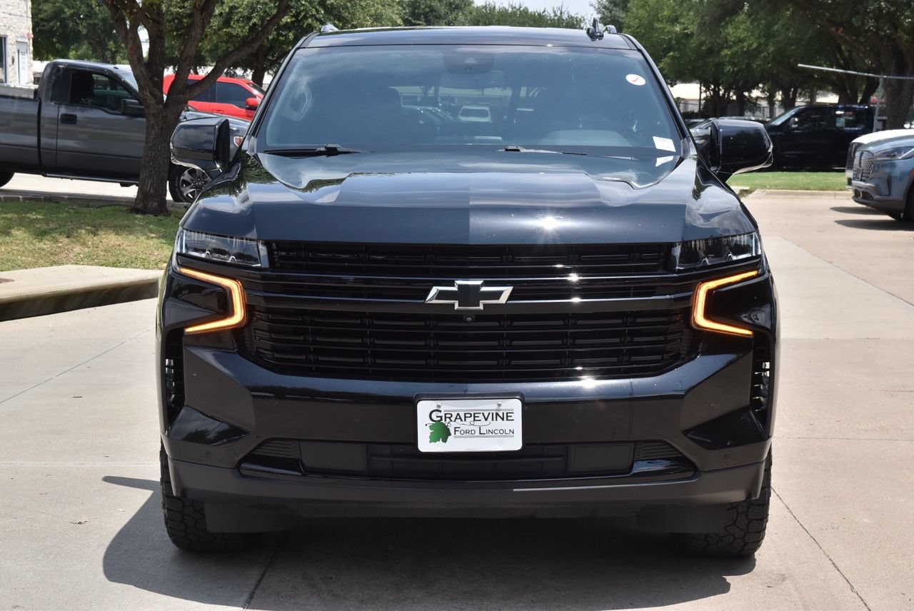 Used 2024 Chevrolet Tahoe RST w/ Luxury Package RWD image 3