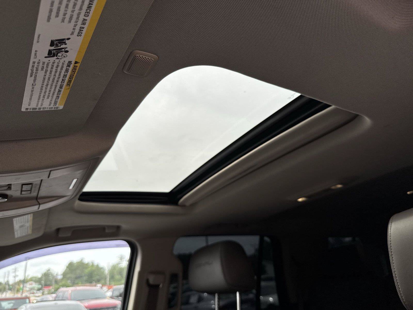Used 2016 GMC Yukon Denali AWD/4WD image 18