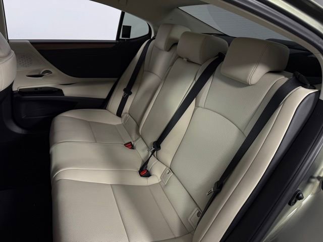 Used 2024 Lexus ES 350 w/ Premium Package image 16
