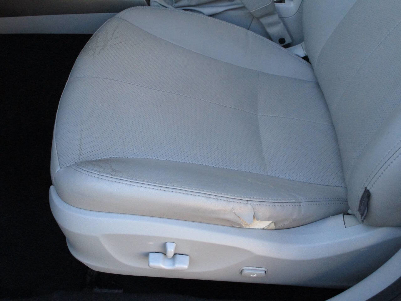 Used 2012 Subaru Forester 2.5X Limited image 10