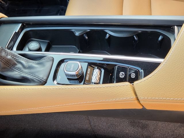 Used 2017 Volvo S90 T6 Momentum w/ Vision Package AWD/4WD image 37