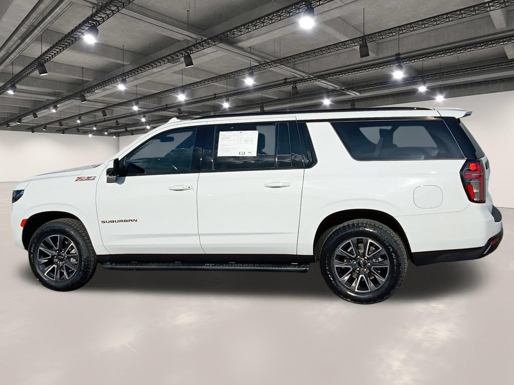 Used 2024 Chevrolet Suburban Z71 w/ Luxury Package AWD/4WD image 13