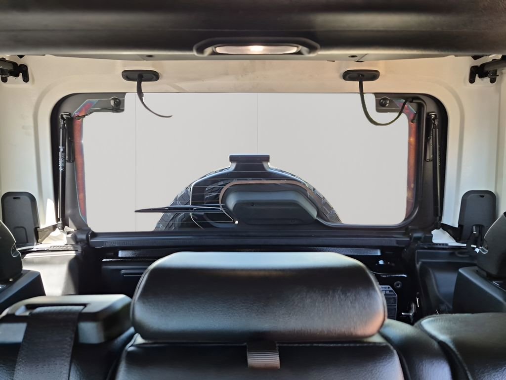 Used 2022 Jeep Wrangler Unlimited Sahara w/ Cold Weather Group image 25