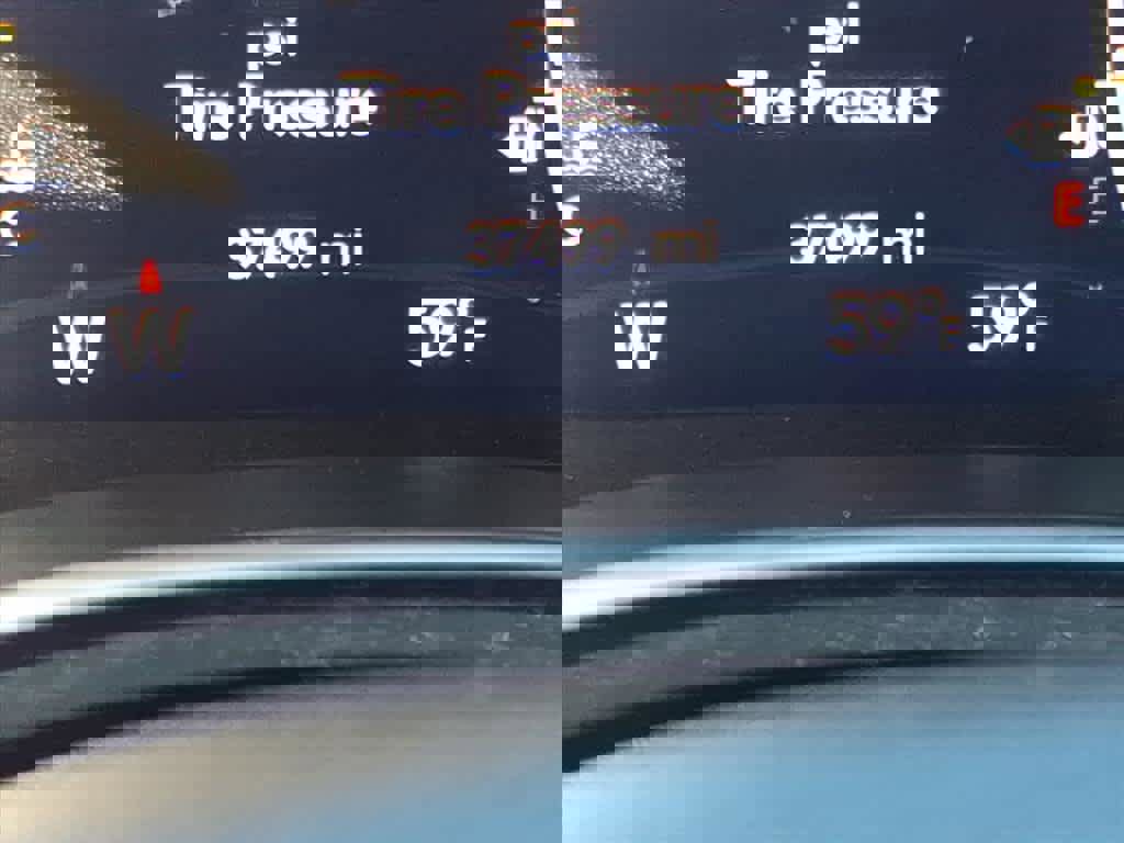 Used 2022 Chrysler Pacifica Limited w/ S Appearance Package image 25