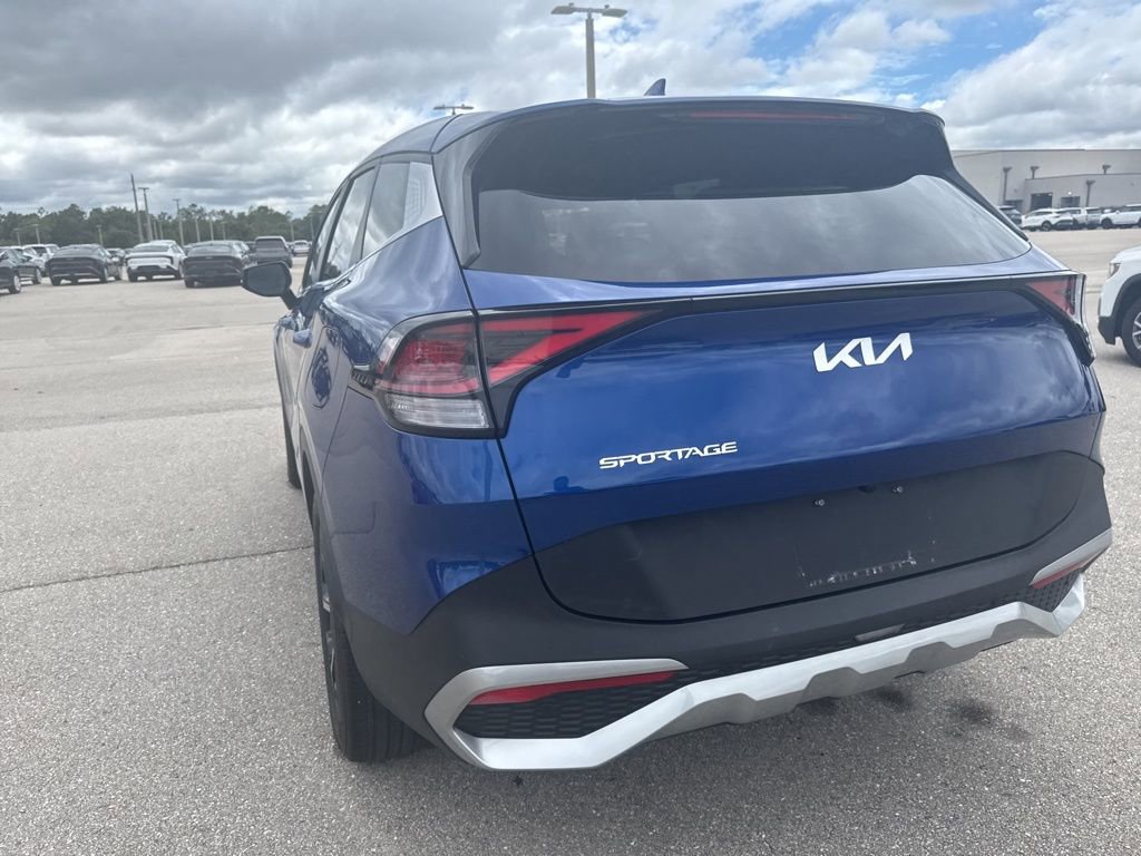 Used 2023 Kia Sportage EX image 9