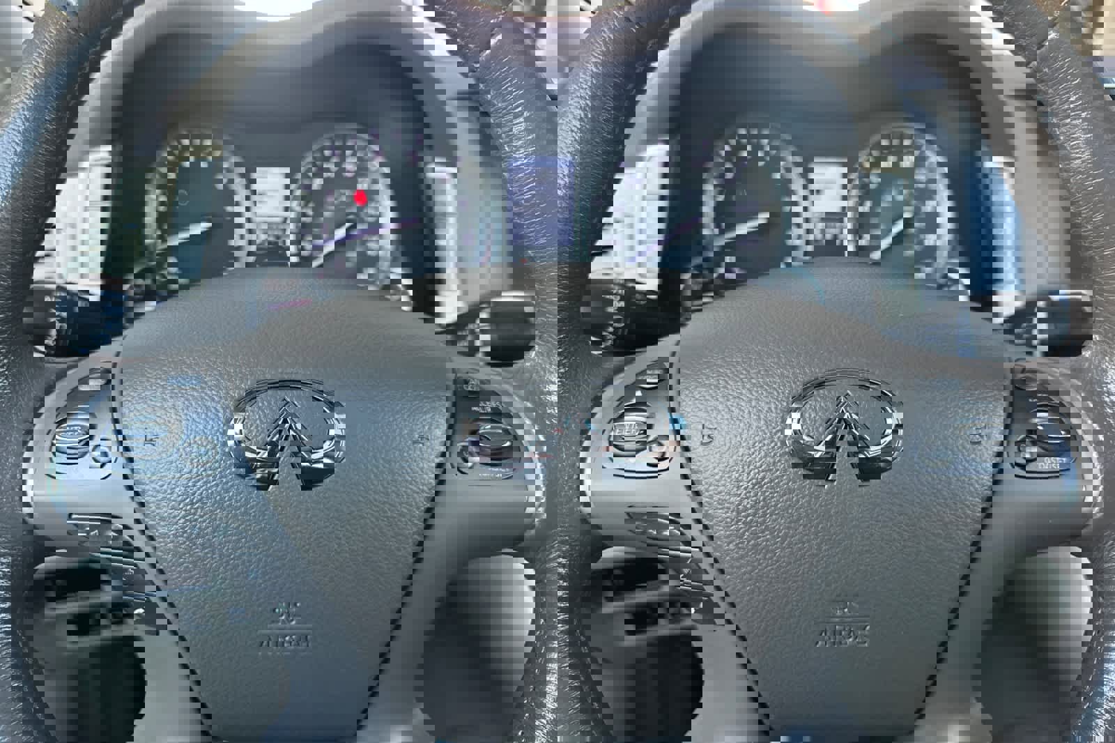 Used 2012 INFINITI M37 x w/ Premium Pkg image 25