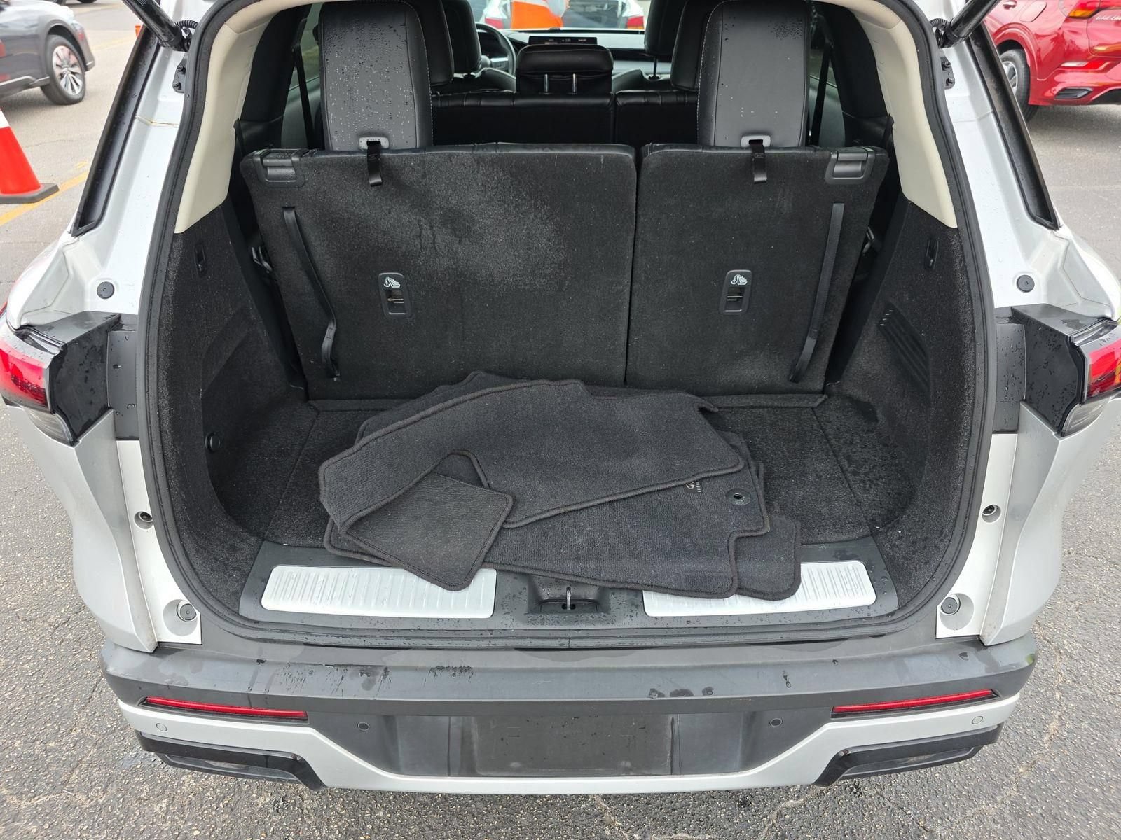 Certified 2023 INFINITI QX60 Pure FWD image 5
