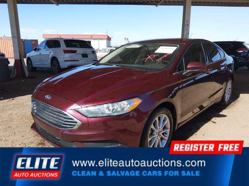 Used 2017 Ford Fusion SE w/ Fusion SE Technology Package image 4