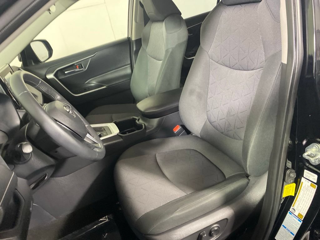 Used 2022 Toyota RAV4 XLE w/ Convenience Package AWD/4WD image 12