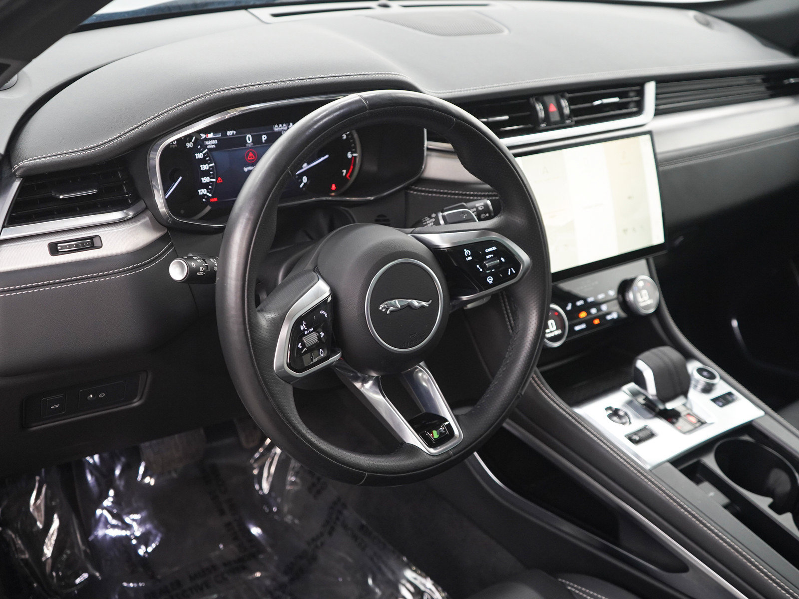 Used 2023 Jaguar F-PACE R-Dynamic S AWD/4WD image 21