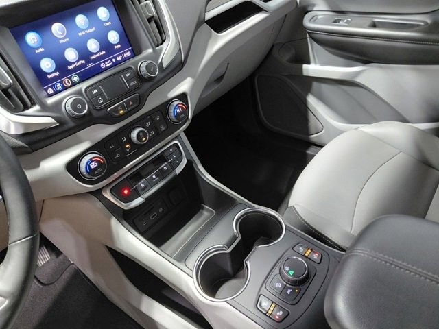 Certified 2024 GMC Terrain SLT image 27