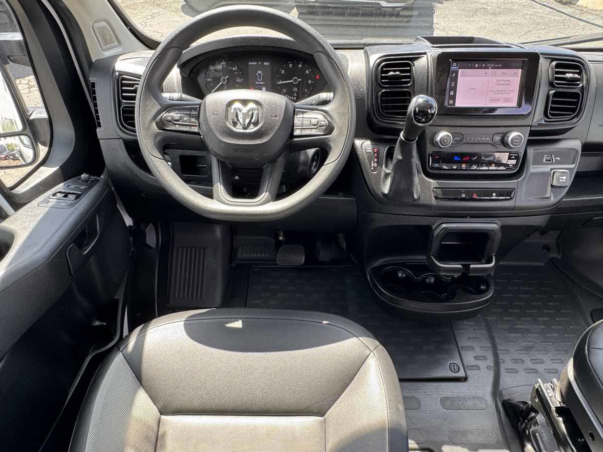 Used 2025 RAM ProMaster 2500 w/ Convenience Group FWD image 21