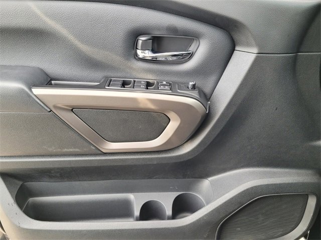 Used 2024 Nissan Titan SV w/ SV Bronze Edition Package image 25