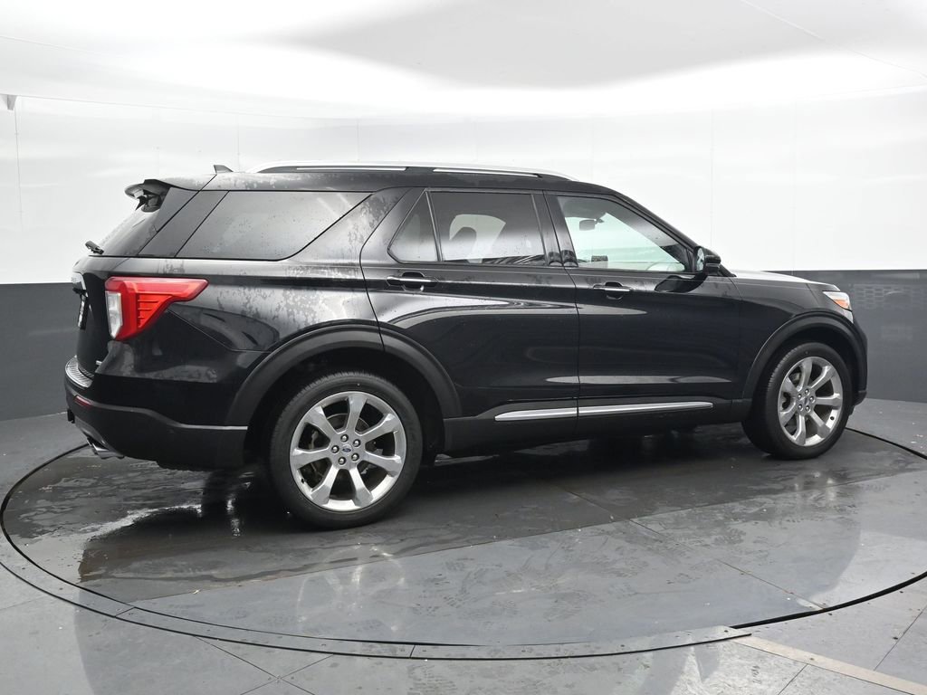 Used 2020 Ford Explorer Platinum w/ Premium Technology Package image 4