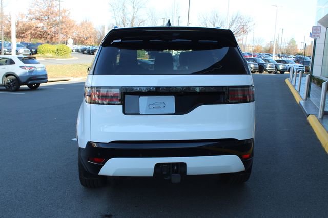 Used 2025 Land Rover Discovery Dynamic SE image 7