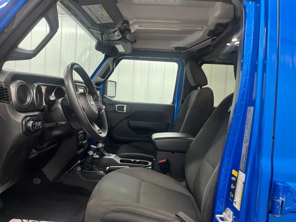 Used 2021 Jeep Gladiator Sport AWD/4WD image 19