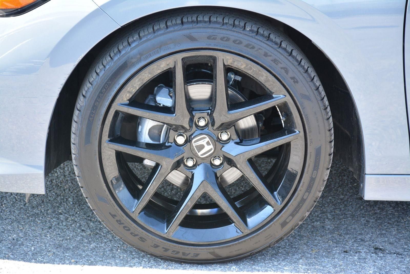 Used 2025 Honda Civic Sport image 30