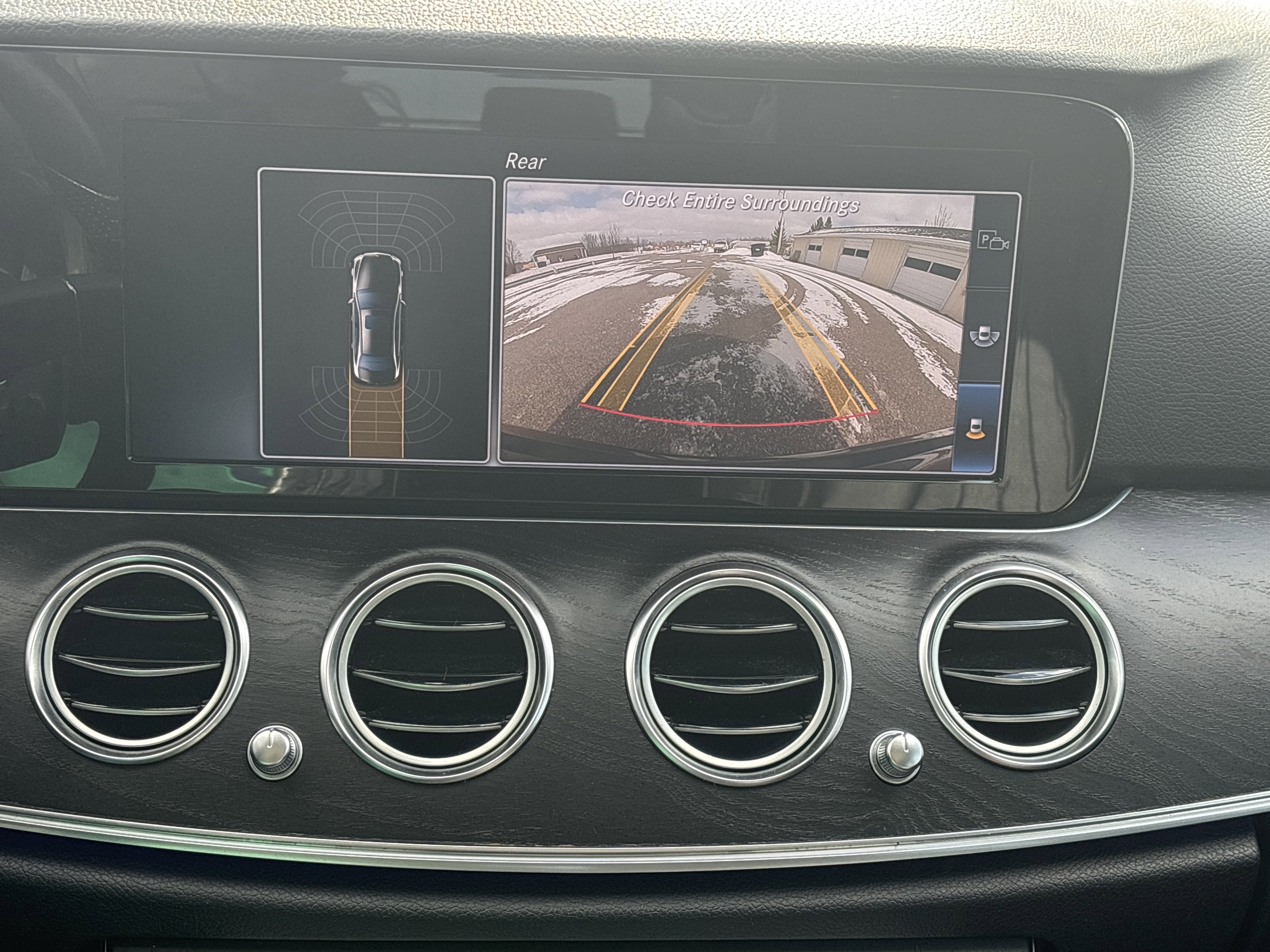 Used 2018 Mercedes-Benz E 300 4MATIC image 19