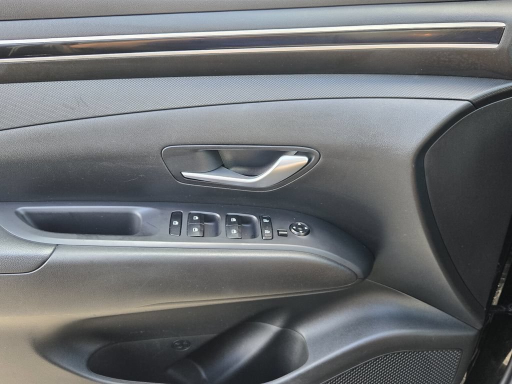 Certified 2024 Hyundai Tucson SE FWD image 25