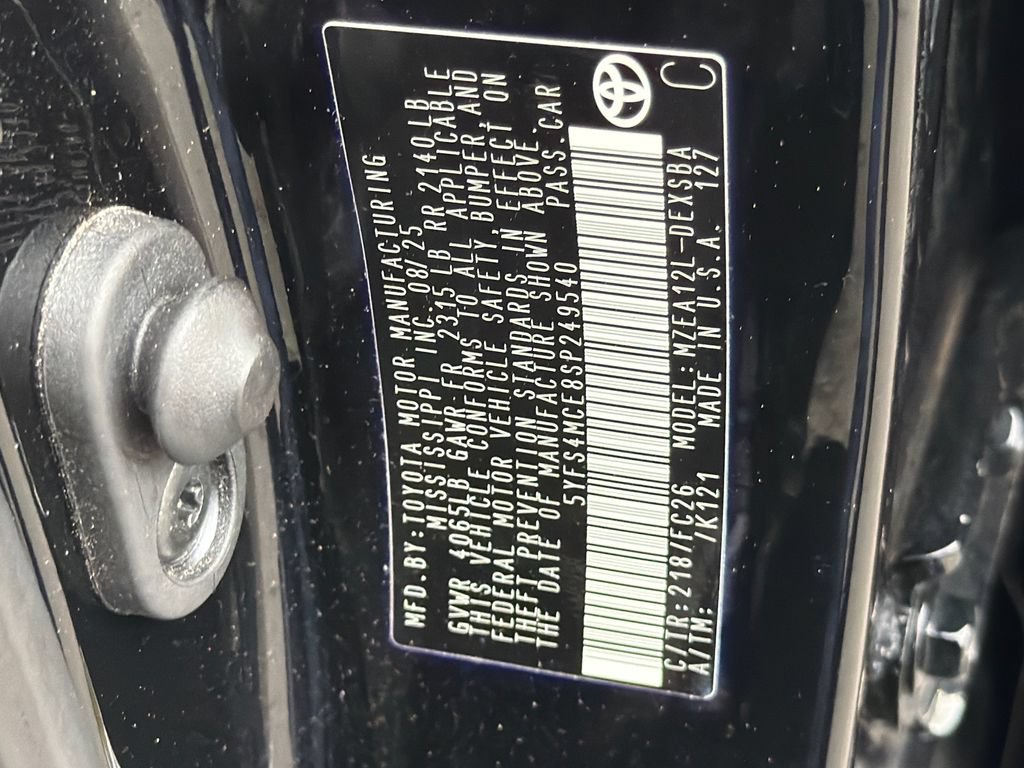 Used 2025 Toyota Corolla SE FWD image 34