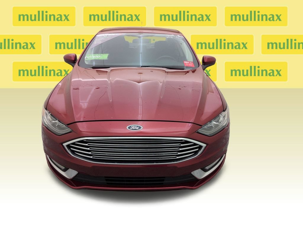 Used 2018 Ford Fusion SE w/ Equipment Group 201A FWD image 13