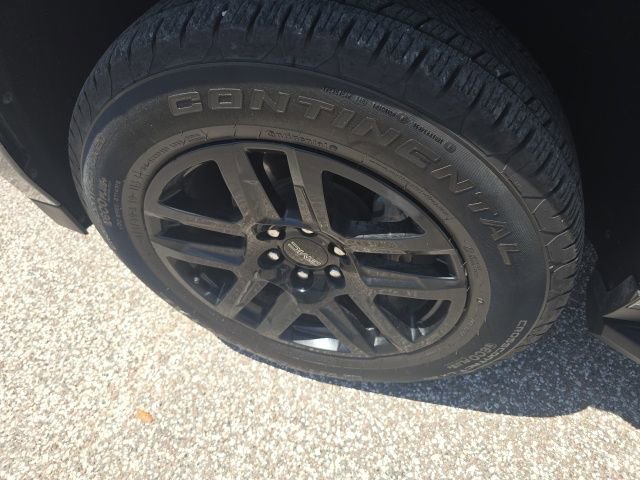 Used 2021 GMC Yukon SLT w/ SLT Premium Package image 7