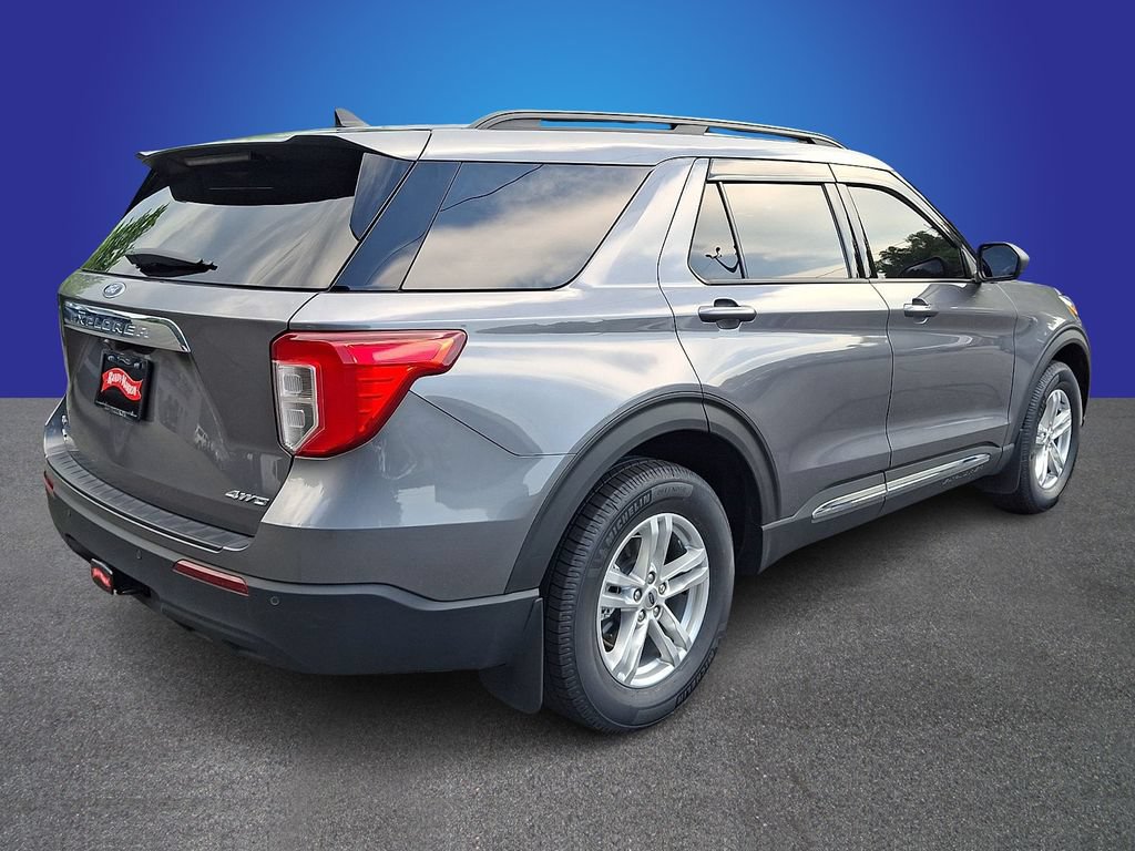 Used 2021 Ford Explorer XLT w/ Class III Trailer Tow Package AWD/4WD image 4