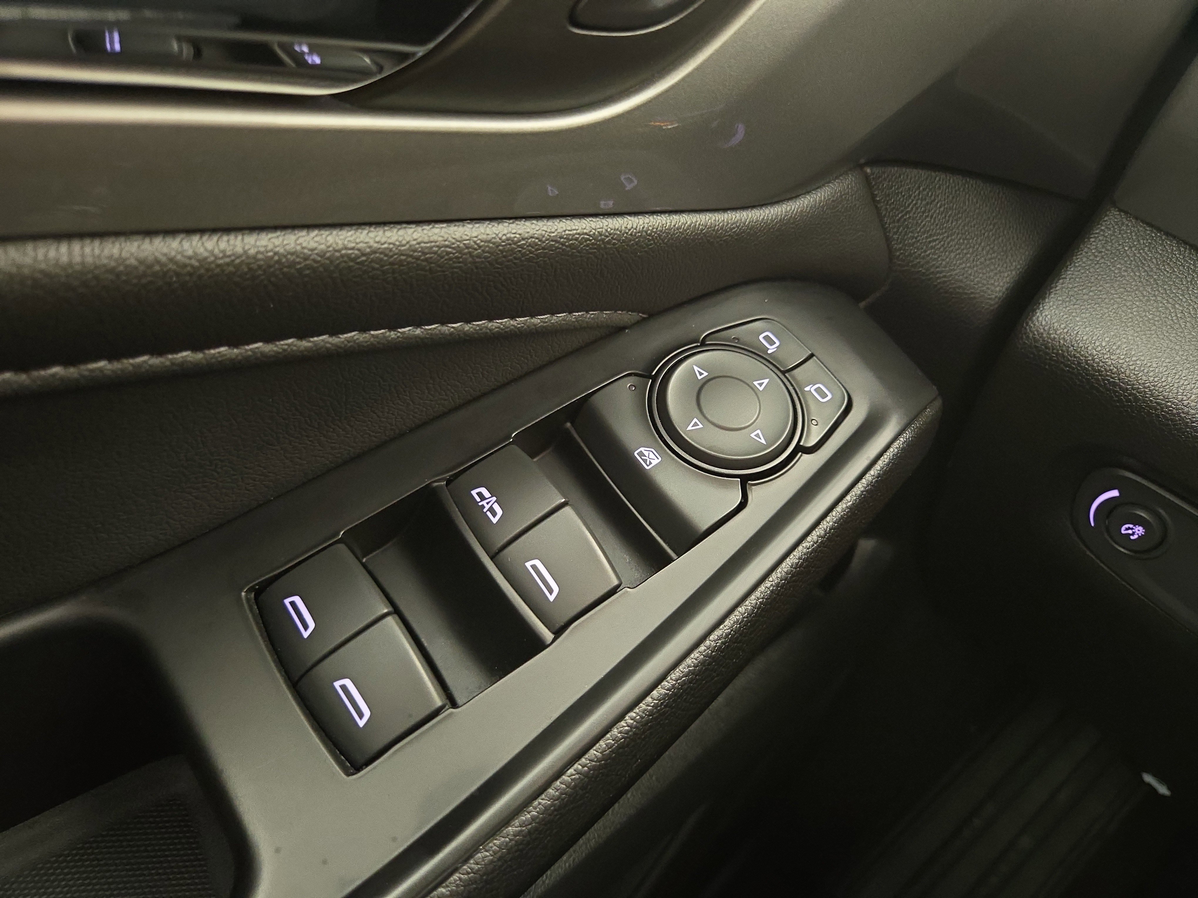 Certified 2023 Chevrolet Traverse LT image 31