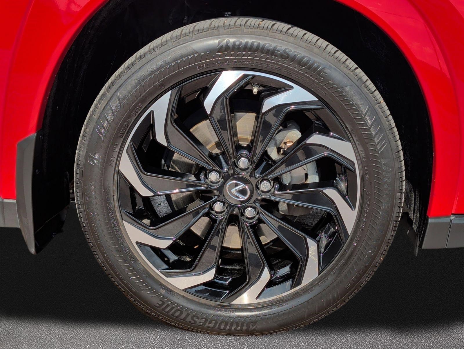 Certified 2022 Lexus UX 200 F Sport w/ Accessory Package (Z2) image 7