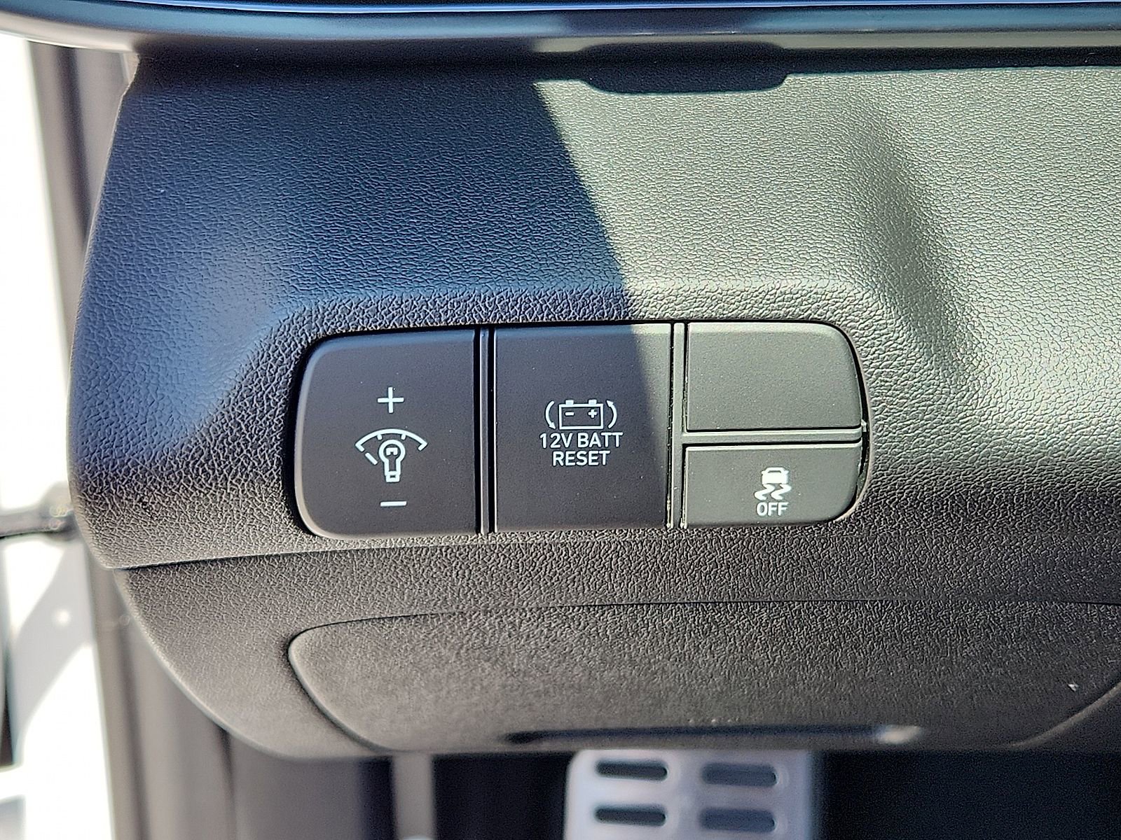 New 2025 Hyundai Elantra SEL image 17