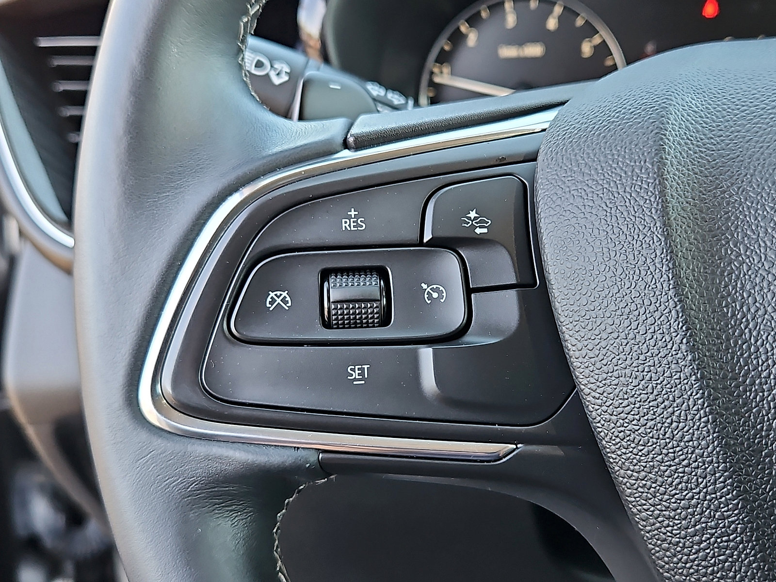 Certified 2023 Buick Envision Preferred FWD image 20