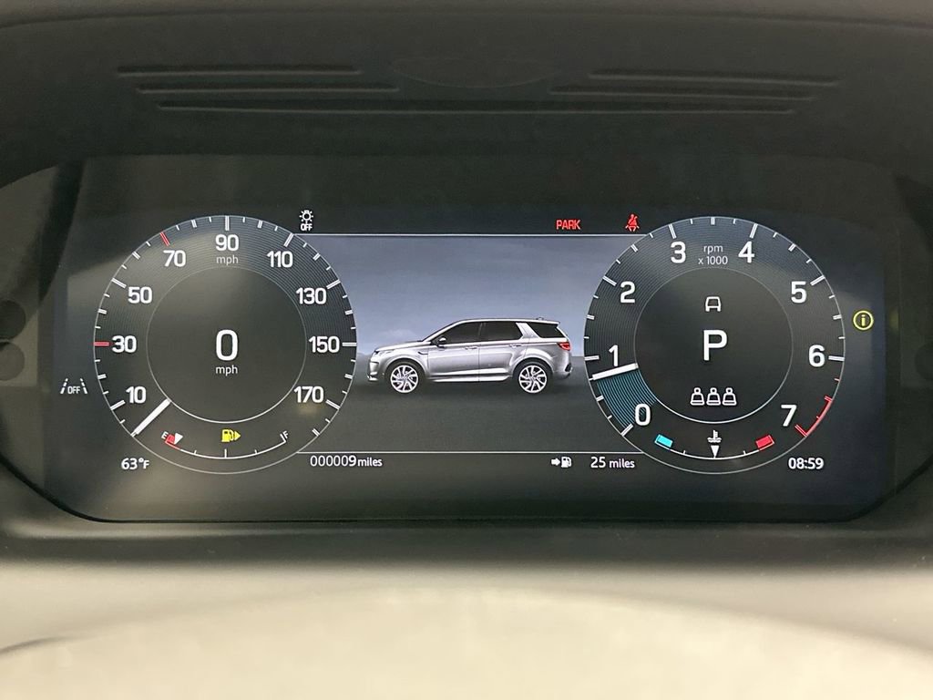 Used 2025 Land Rover Discovery Sport Dynamic SE image 13