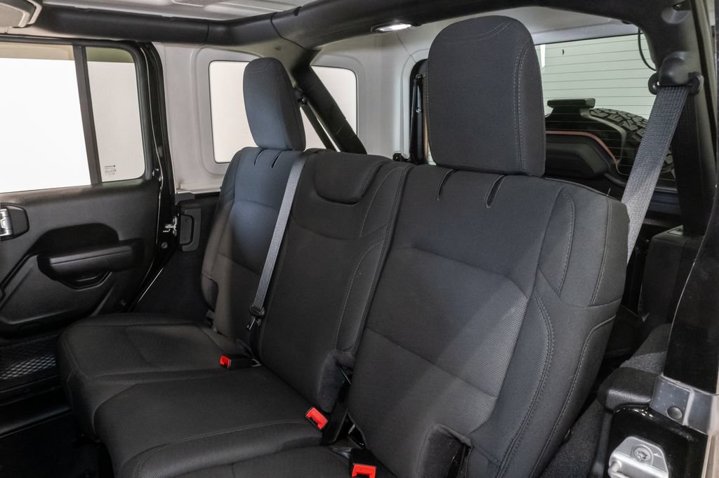 Used 2022 Jeep Wrangler Unlimited Sport AWD/4WD image 23